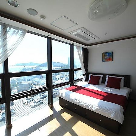 Hotel Camelia Пусан Экстерьер фото
