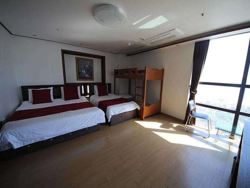 Hotel Camelia Пусан Экстерьер фото
