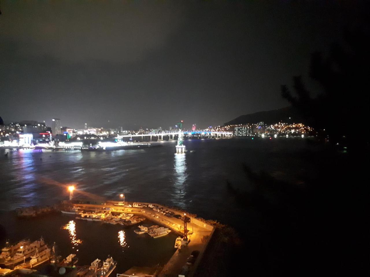 Hotel Camelia Пусан Экстерьер фото